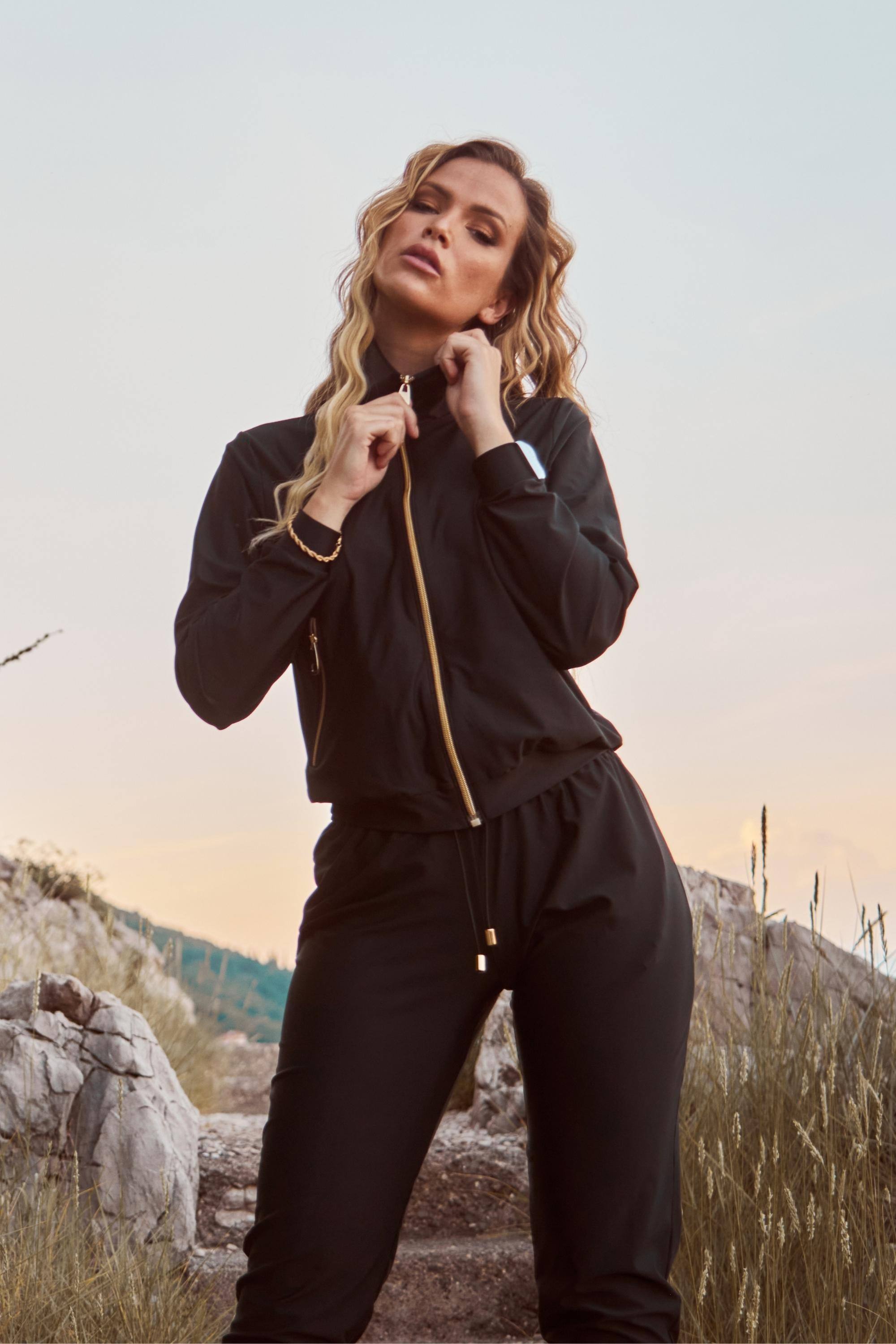 Black Tracksuit Set with Golden Details Luxury Tracksuit Designer Tracksuits Leisure Wear Loungewear Sets S