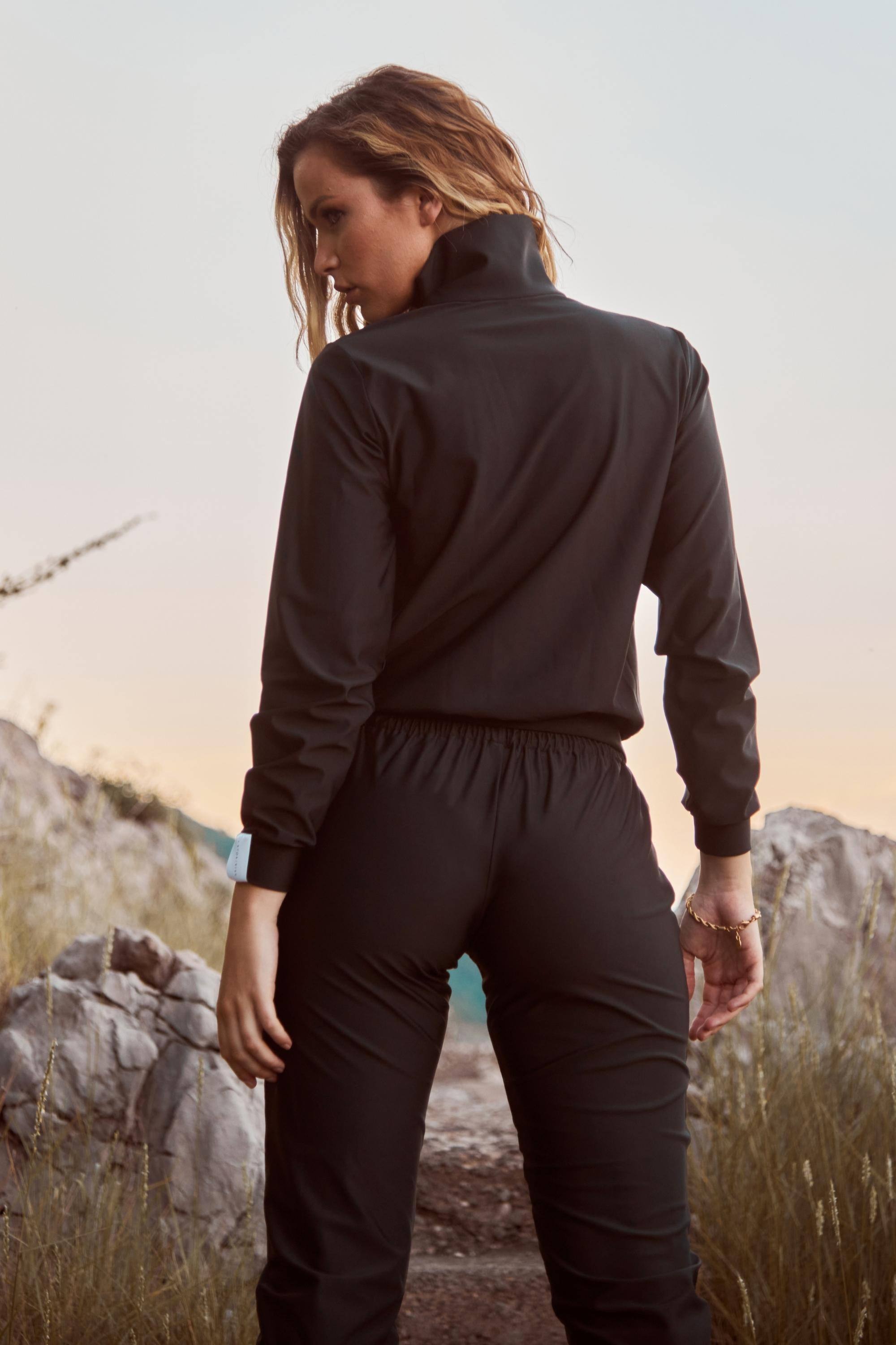 Women's Luxury Tracksuits  Find the perfect outfit for any occasion -  Antoninias